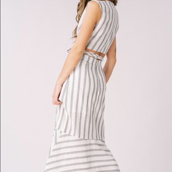 Stripe Skirt Set - Picture 3 of 4
